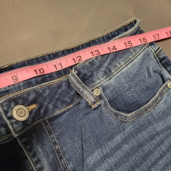 Maurices Women's Mid Rise Blue Jeans - Picture 5 of 6